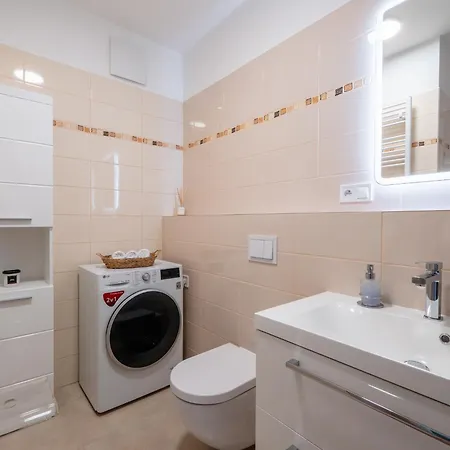 Cityview Terrace Apartment - Steps From Historic Kosice * Košice