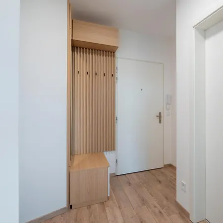 Cityview Terrace Apartment - Steps From Historic Kosice Apartamento *